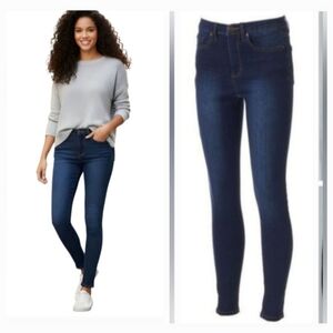 "MUDD" Jrs (5) Flattering Midrise Leggings in Excellent Condition.